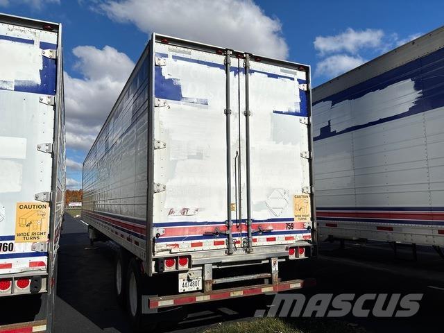 Great Dane  Kylmä-/Lämpökoripuoliperävaunut