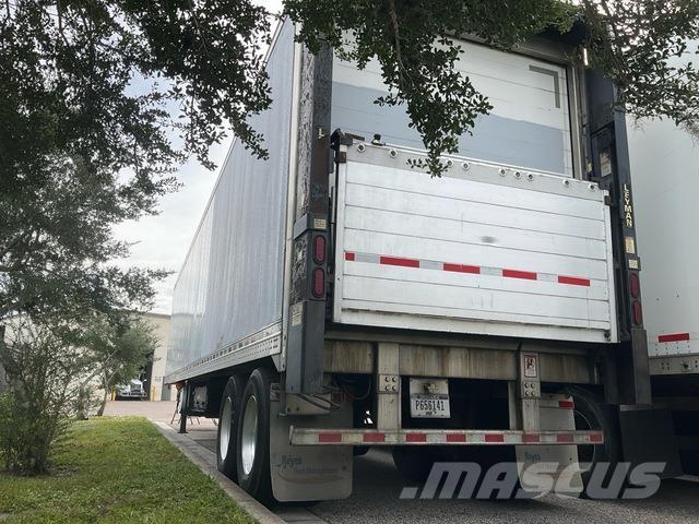 Great Dane  Kylmä-/Lämpökoripuoliperävaunut