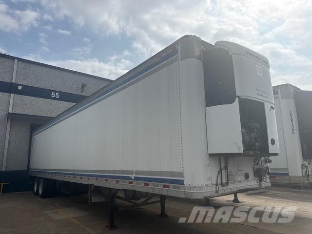 Great Dane  Kylmä-/Lämpökoripuoliperävaunut