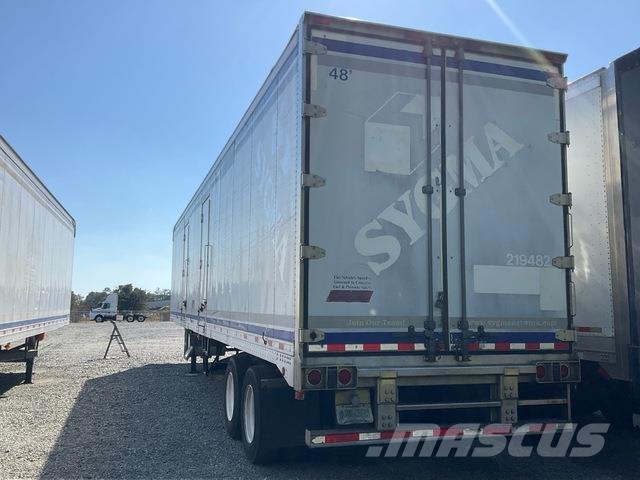 Great Dane  Kylmä-/Lämpökoripuoliperävaunut