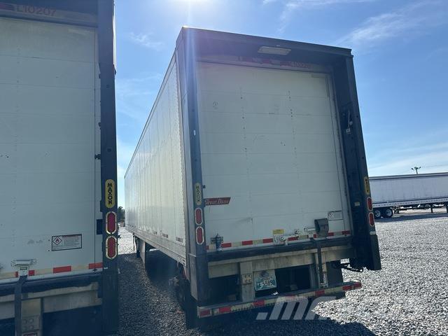 Great Dane  Kylmä-/Lämpökoripuoliperävaunut