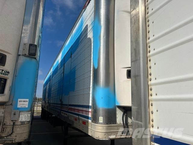 Great Dane  Kylmä-/Lämpökoripuoliperävaunut