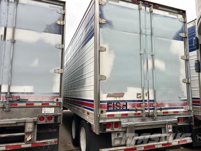 Great Dane  Kylmä-/Lämpökoripuoliperävaunut