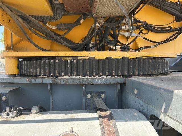 Grove RT700E RT-nosturit