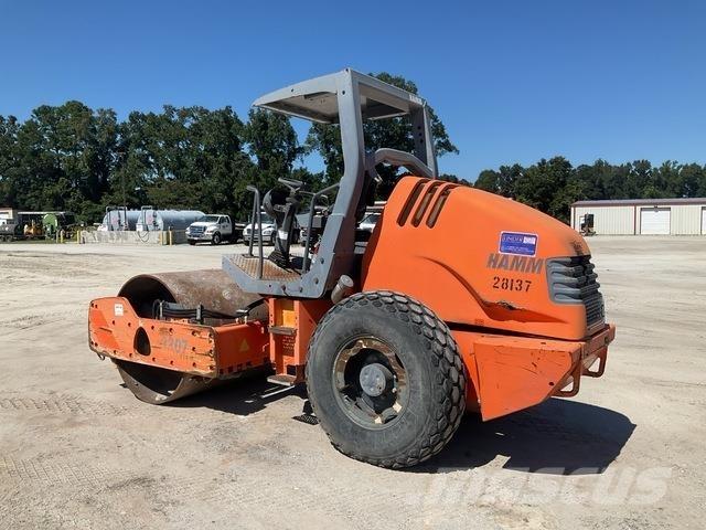 Hamm 3307 Yksivalssijyrät