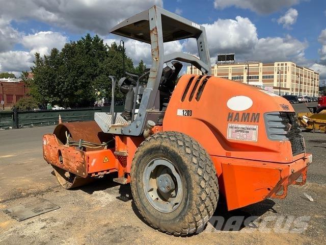 Hamm 3307 Yksivalssijyrät