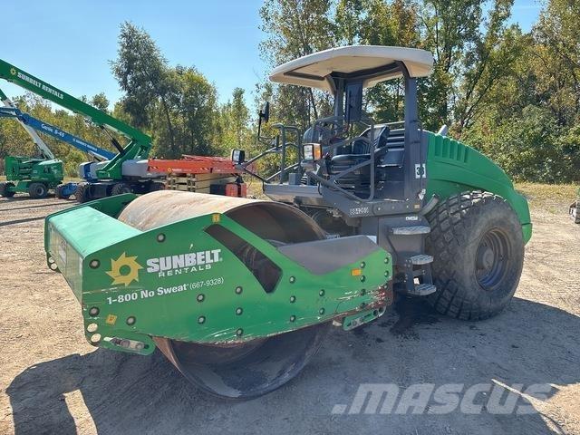 Hamm H11iX Yksivalssijyrät