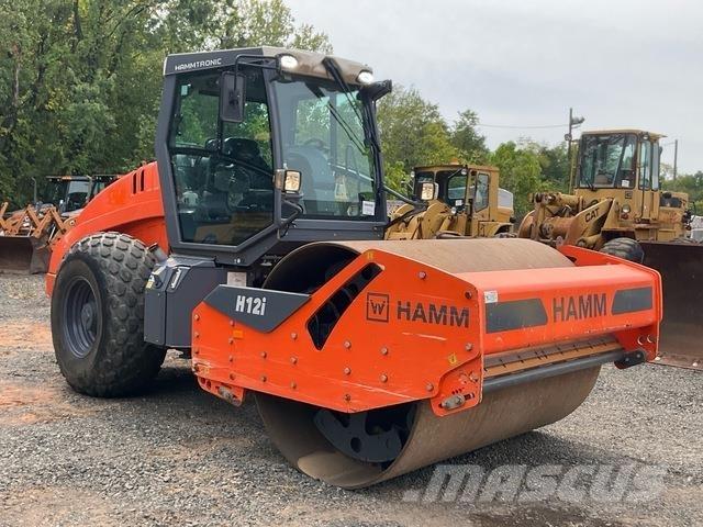 Hamm H12i Yksivalssijyrät