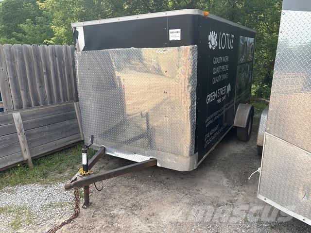 Haulmark  Umpikoriperävaunut