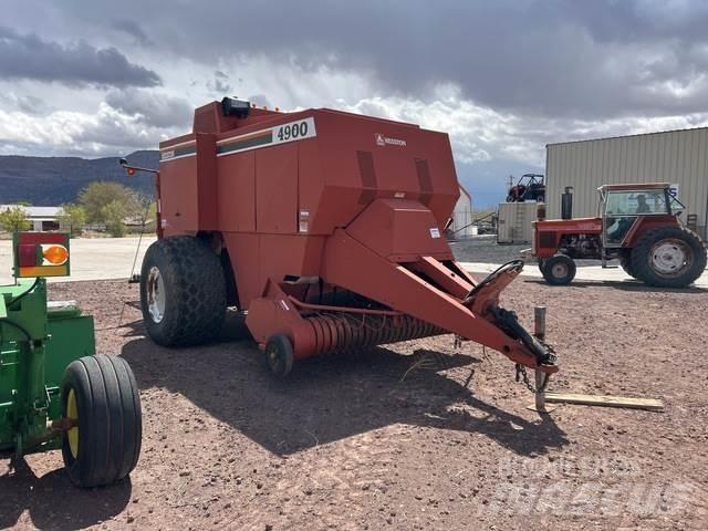 Hesston 4900 Kanttipaalaimet