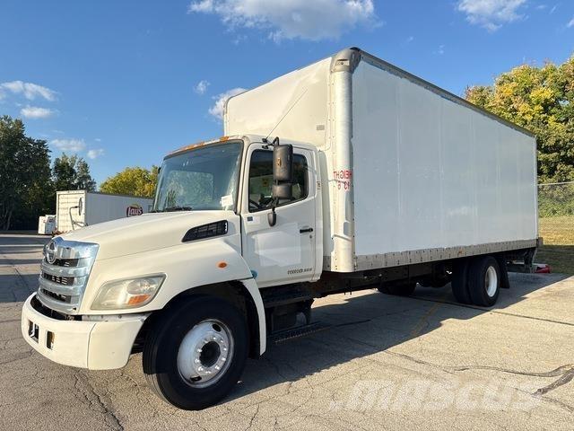 Hino 238 Umpikorikuorma-autot