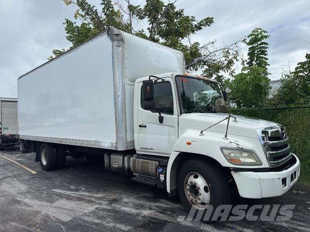 Hino 268 Umpikorikuorma-autot