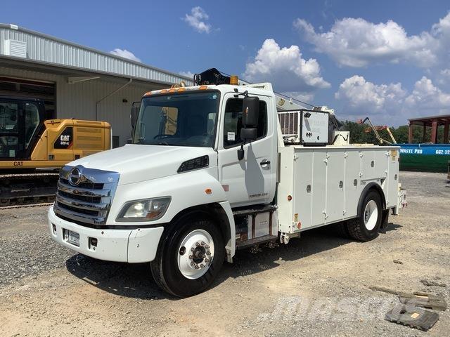 Hino 338 Tienhoitoautot