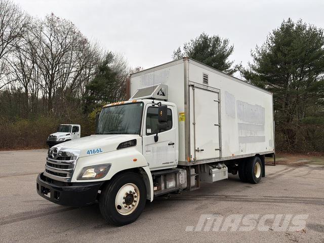 Hino 338 Umpikorikuorma-autot