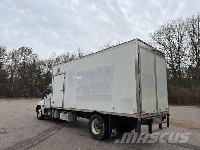 Hino 338 Umpikorikuorma-autot