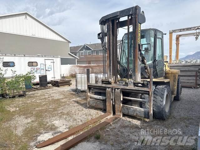 Hyster H210HD Maastotrukit