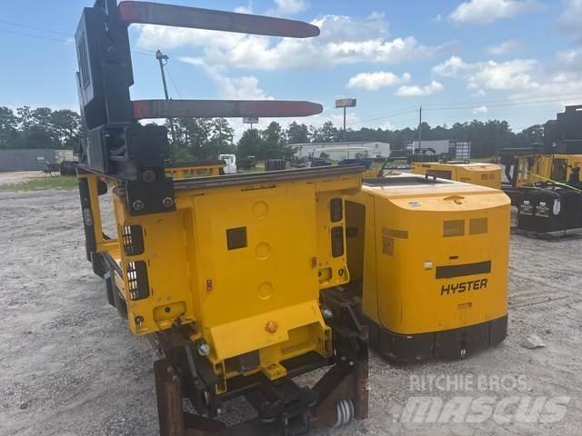 Hyster V30ZMU Välitasokeräilytrukit