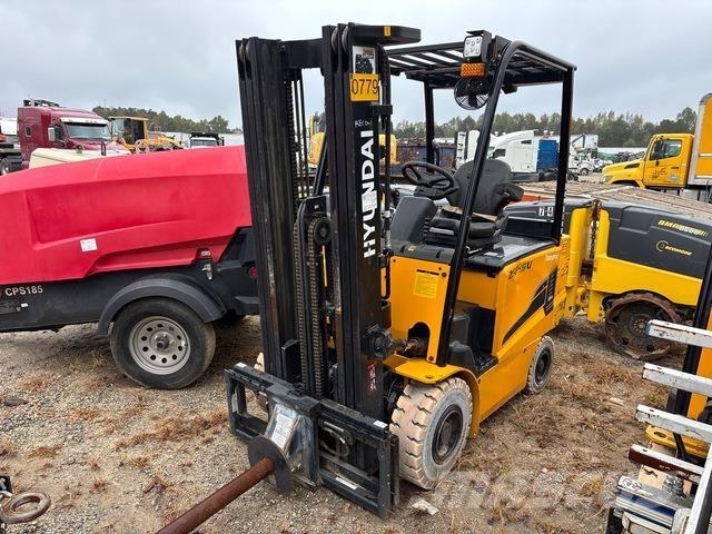 Hyundai 25B-9U Sähkötrukit