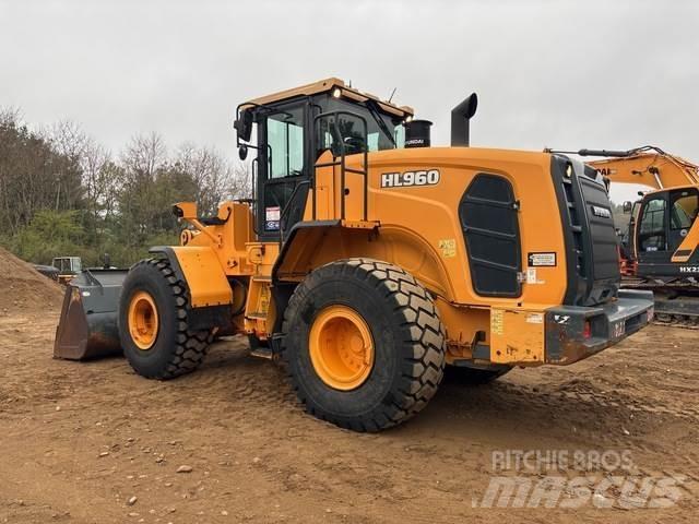 Hyundai HL960 Pyöräkuormaajat