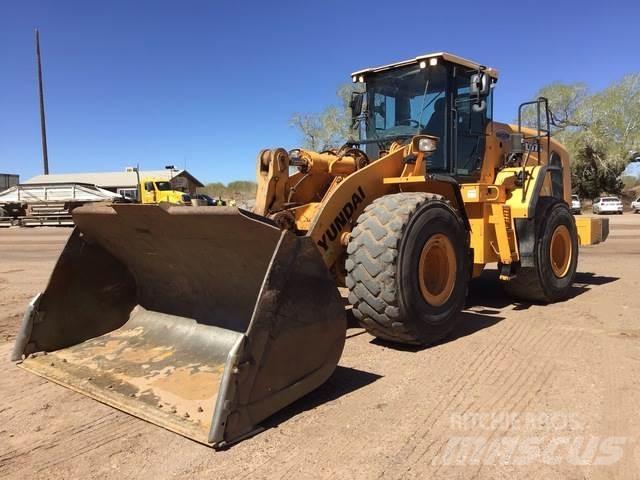 Hyundai HL975 Pyöräkuormaajat