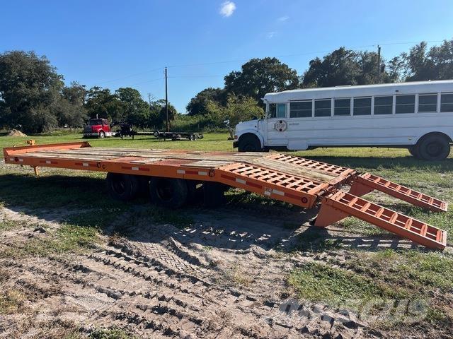 Interstate  Autonkuljetusperävaunut