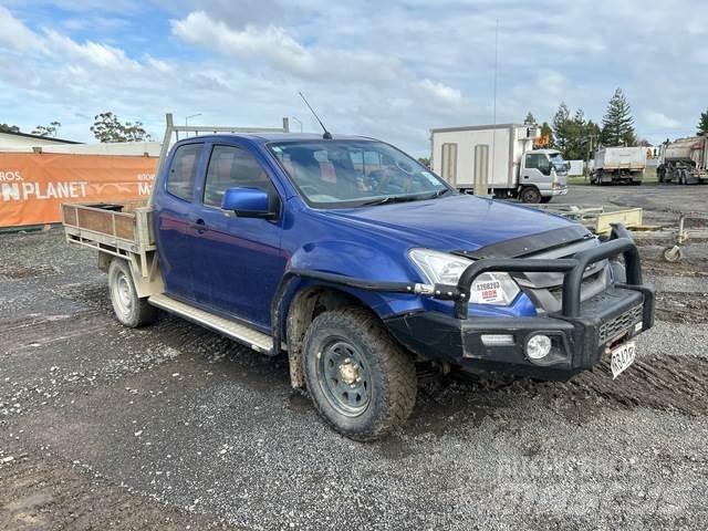 Isuzu D-Max Lava-autot