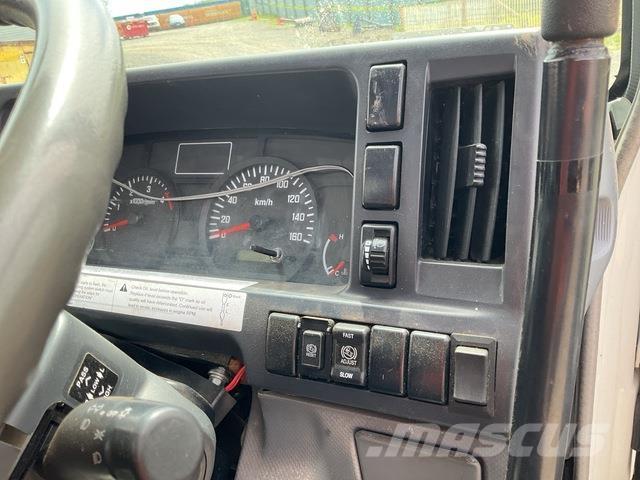 Isuzu ELF Sora- ja kippiautot