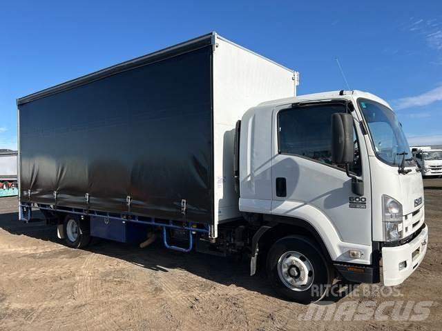Isuzu FRR 600 Pressukapelli kuorma-autot