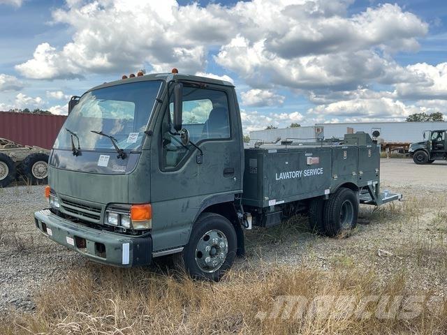 Isuzu NPR Tienhoitoautot
