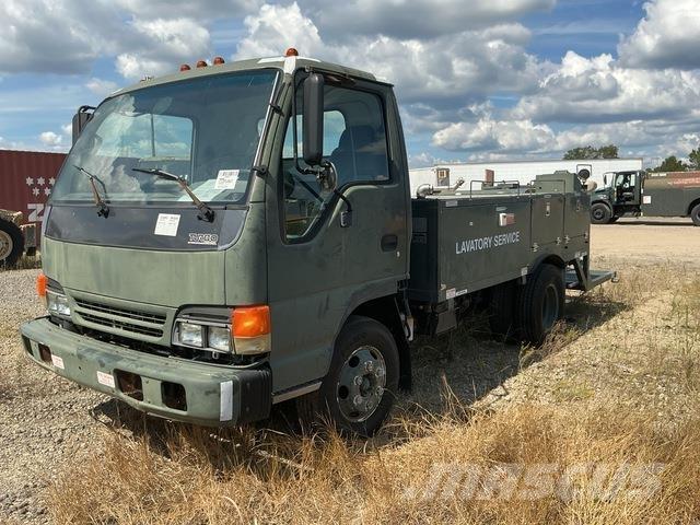 Isuzu NPR Tienhoitoautot