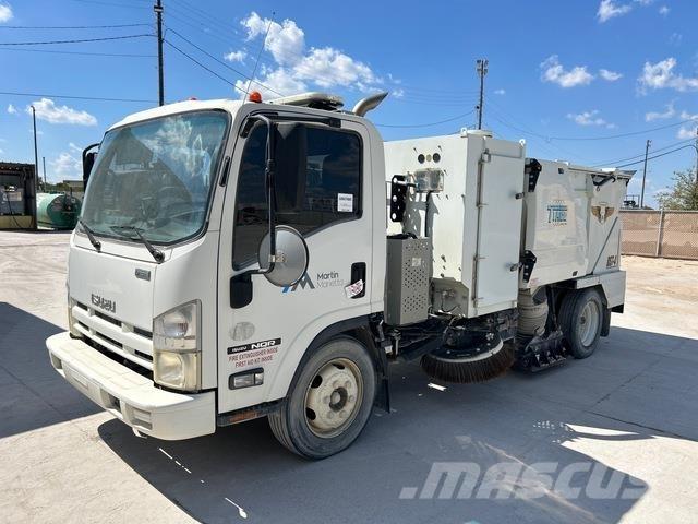 Isuzu NQR Lakaisuautot