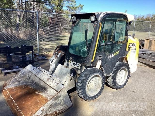 JCB 155 Liukuohjatut kuormaajat