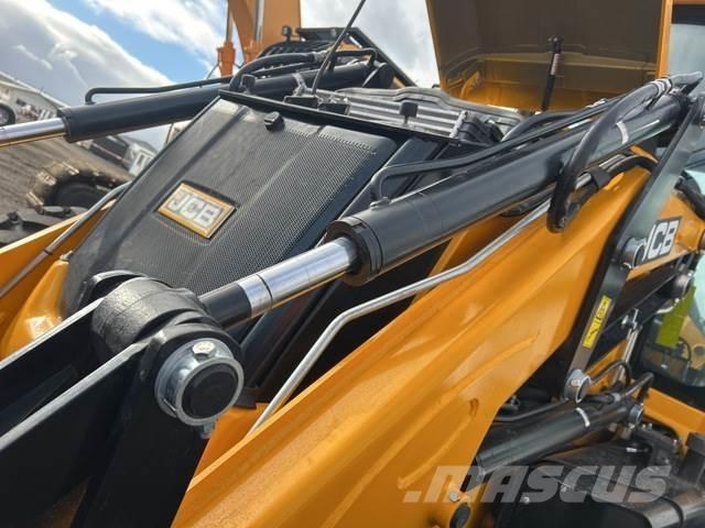JCB 3DX Kaivurikuormaajat