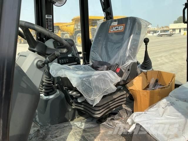 JCB 3DX Kaivurikuormaajat