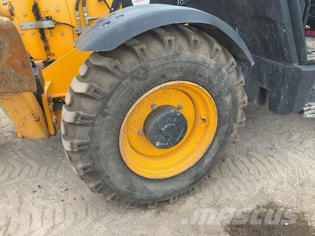 JCB 535-125 Kurottajat