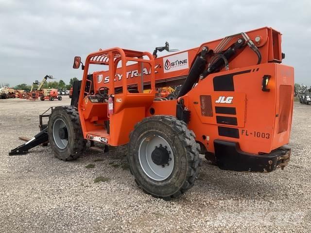 JLG 10042 Kurottajat