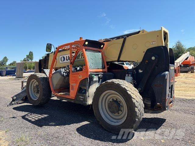 JLG 1055 Kurottajat