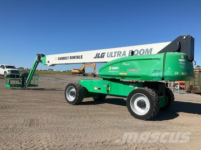JLG 1200SJP Teleskooppipuominostimet