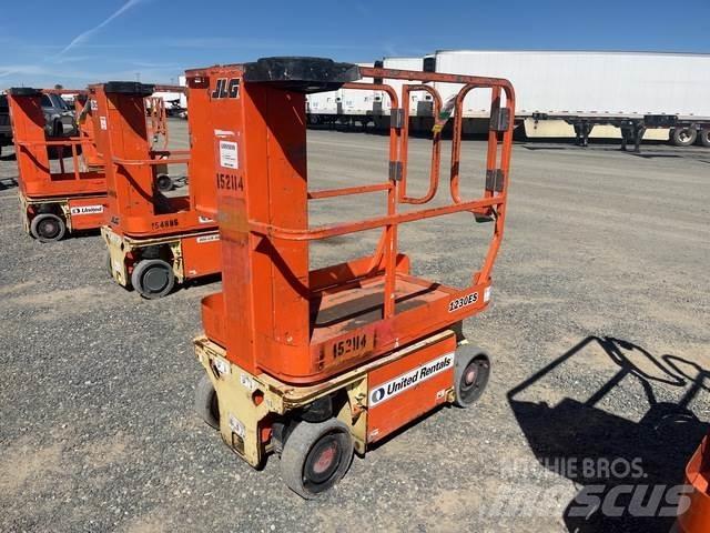 JLG 1230ES Henkilönostimet ja nostolaitteet