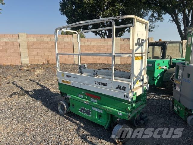 JLG 1930ES Saksilavat