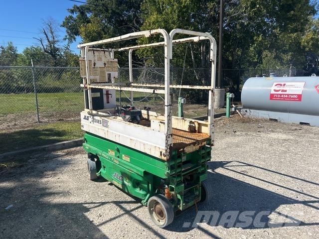 JLG 1930ES Saksilavat