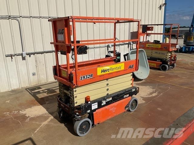 JLG 1932R Saksilavat