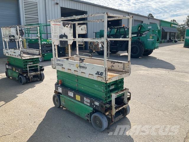 JLG 1932R Saksilavat