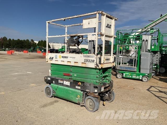 JLG 1932R Saksilavat