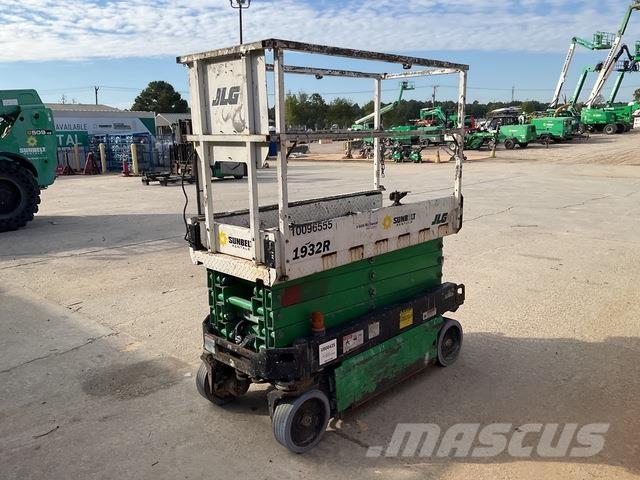 JLG 1932R Saksilavat