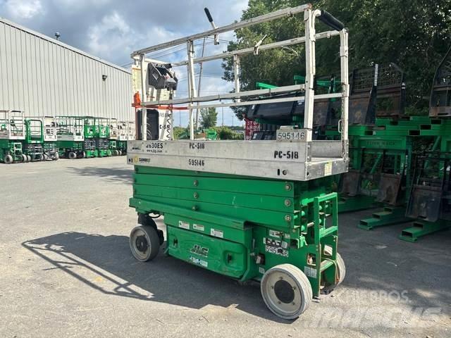 JLG 2630ES Saksilavat