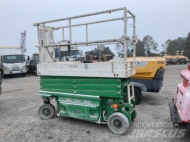 JLG 2632ES Saksilavat