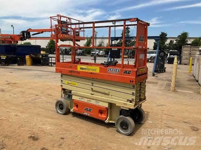 JLG 2632ES Saksilavat