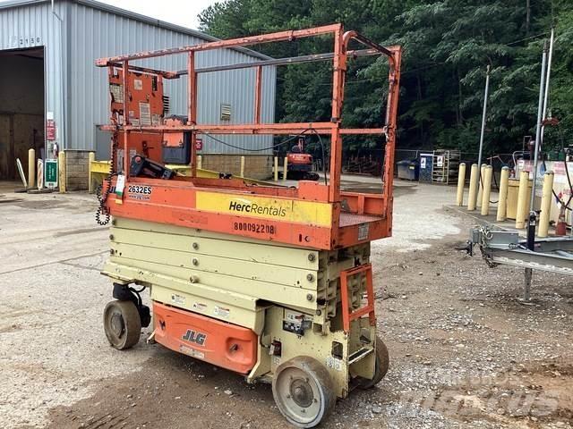 JLG 2632ES Saksilavat
