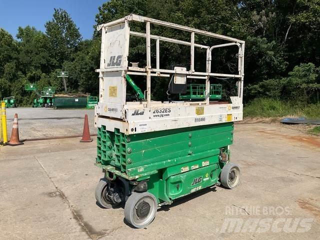 JLG 2632ES Saksilavat